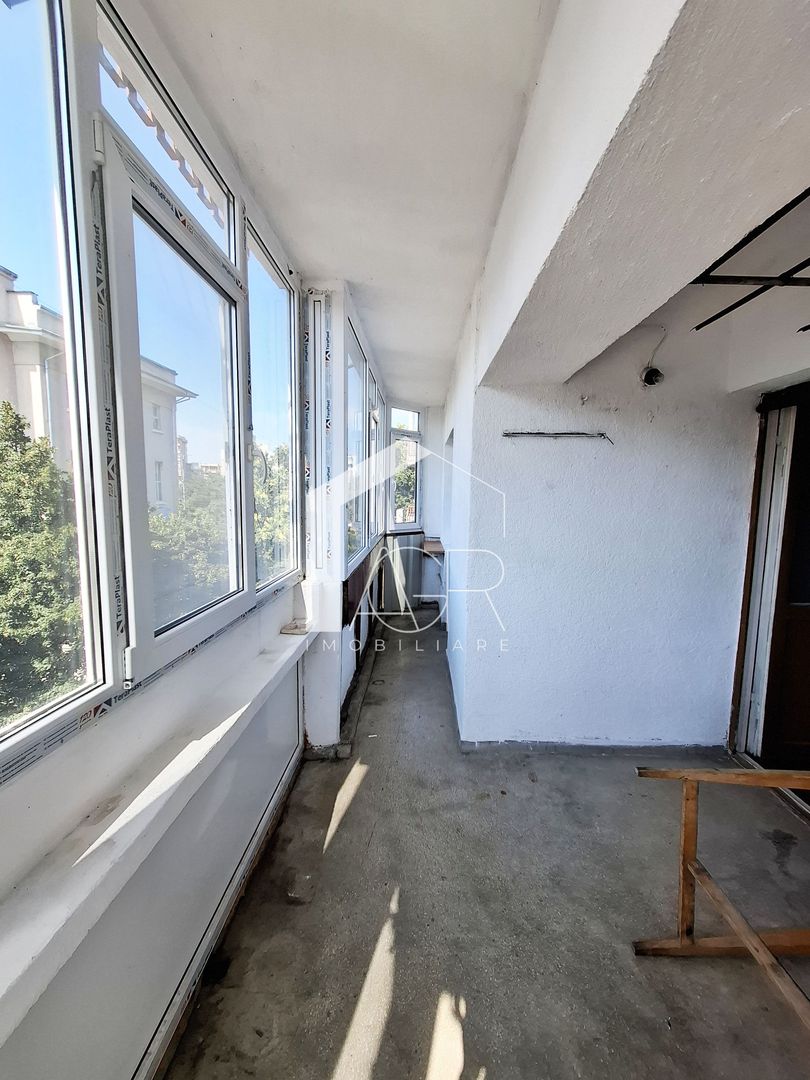 Apartament cu 3 camere, decomandat, Piata Mihai Viteazu - Poză 15