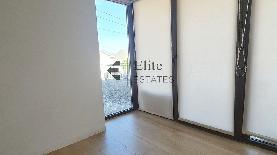 Casa cu 5 camere de vanzare Cartierul Tineretului Oradea - Poză 8