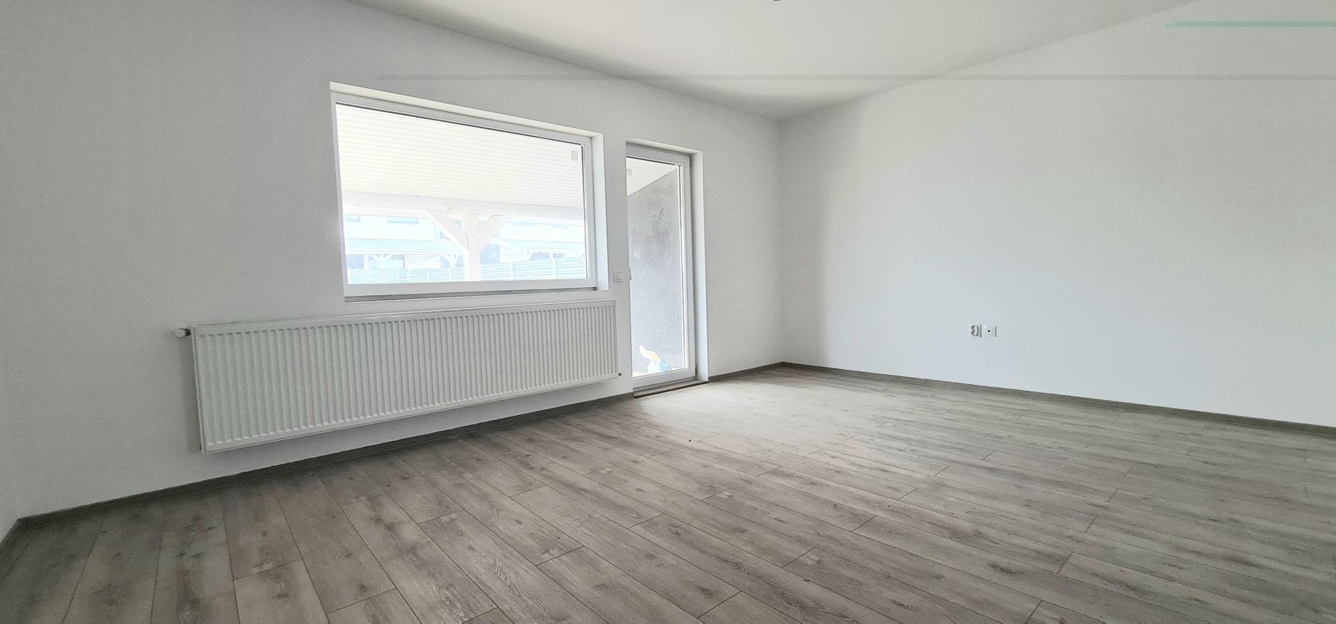 Casa finalizata intabulata in Cartier Izvor Tarlungeni Brasov - Poză 2