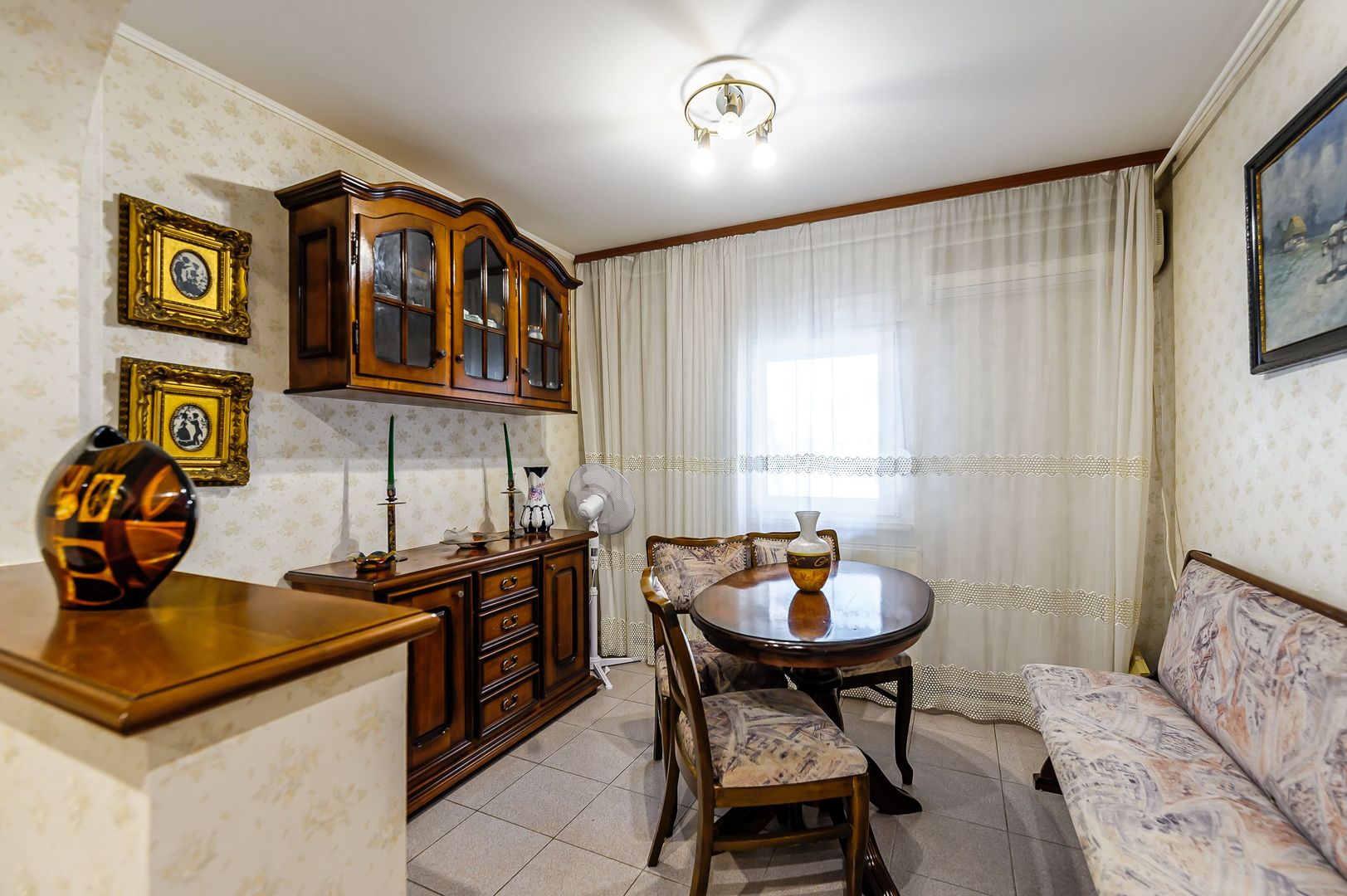 Apartament cu 4 camere Zona Podgoria, strada Bolintineanu - Poză 5