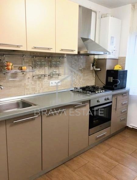 Apartament 3 camere, balcon, parcare, zona Mărăști - Poză 1