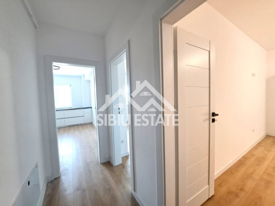 Apartament Sibiu 3 camere, 2 bai, terasa si boxa - Poză 13