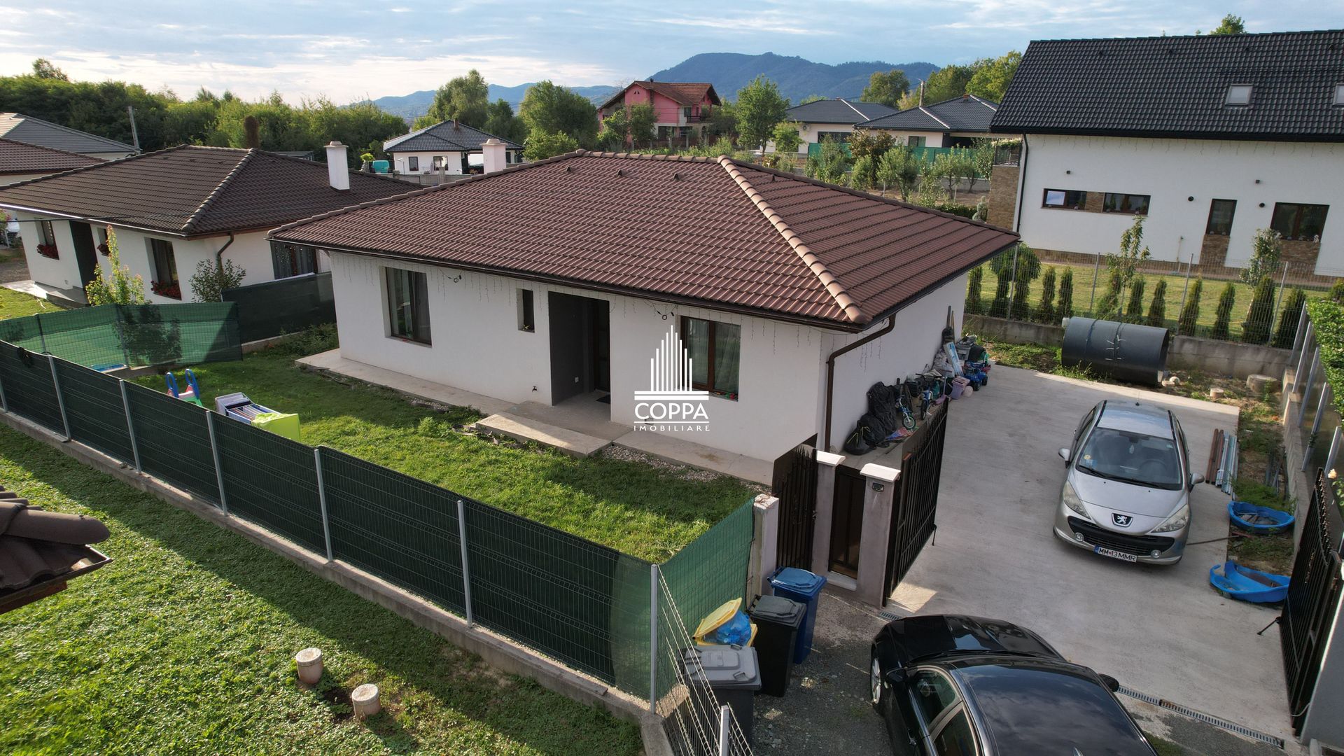 Casa zona Castel Transilvania - Poză 1