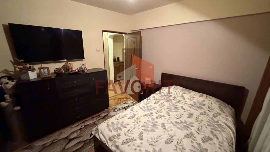 Etaj intermediar. Mobilat. Pozitie excelenta - Poză 13