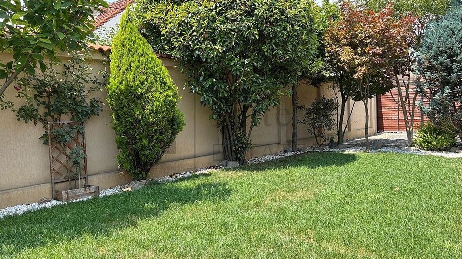 Casa ultracentrala - o oaza de liniste in inima orasului - Poză 12