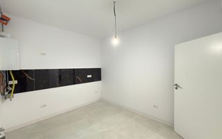 Etaj intermediar. Decomandat. Asfalt. - Poză 4