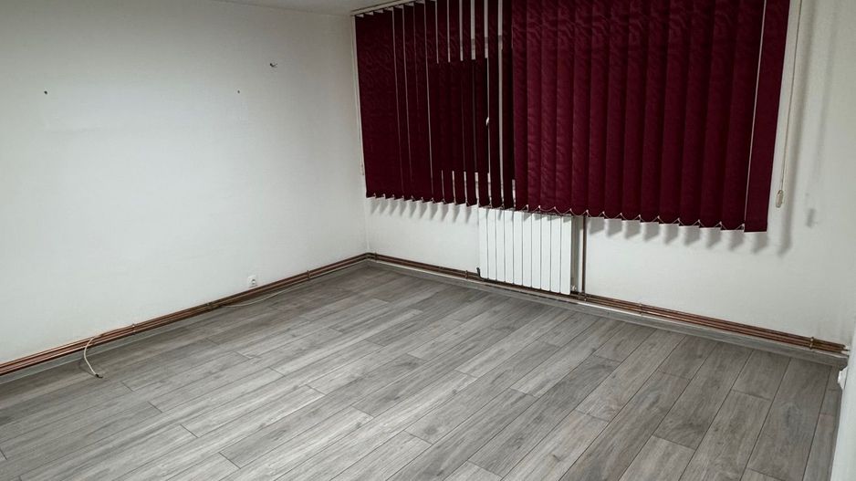 inchiriez apartament 3 camere , zona Kiseleff, centrala pe gaz - Poză 1
