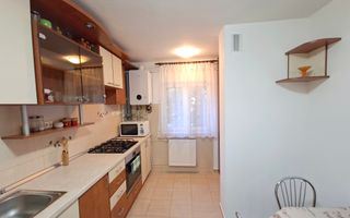 Apartament 3 camere decomandate + parcare, mijlocul strazii Titulescu! - Poză 9