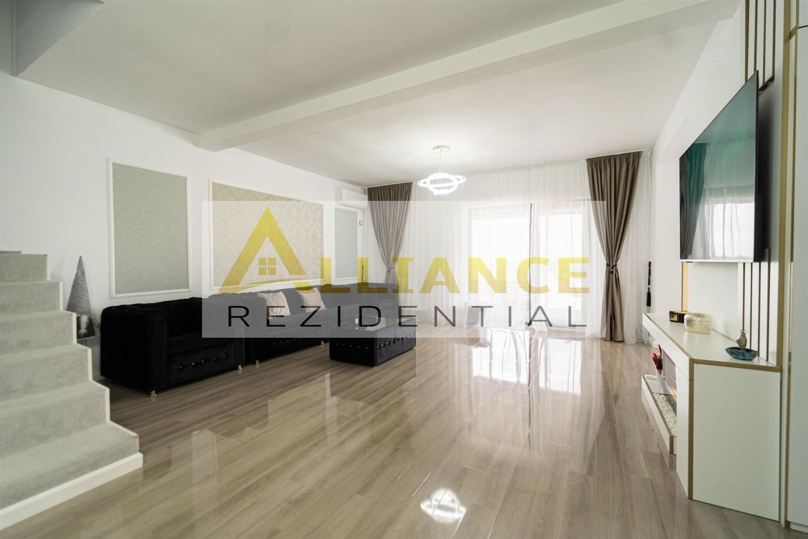 CASĂ INDIVIDUALĂ - 117mp + 22.75mp terasa - TEREN 755mp - 185.000â¬ - Poză 2