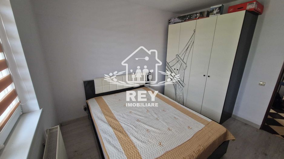 Apartament 3 camere - decomandat, mobilat, etaj 2/4, Cisnadie - Poză 3