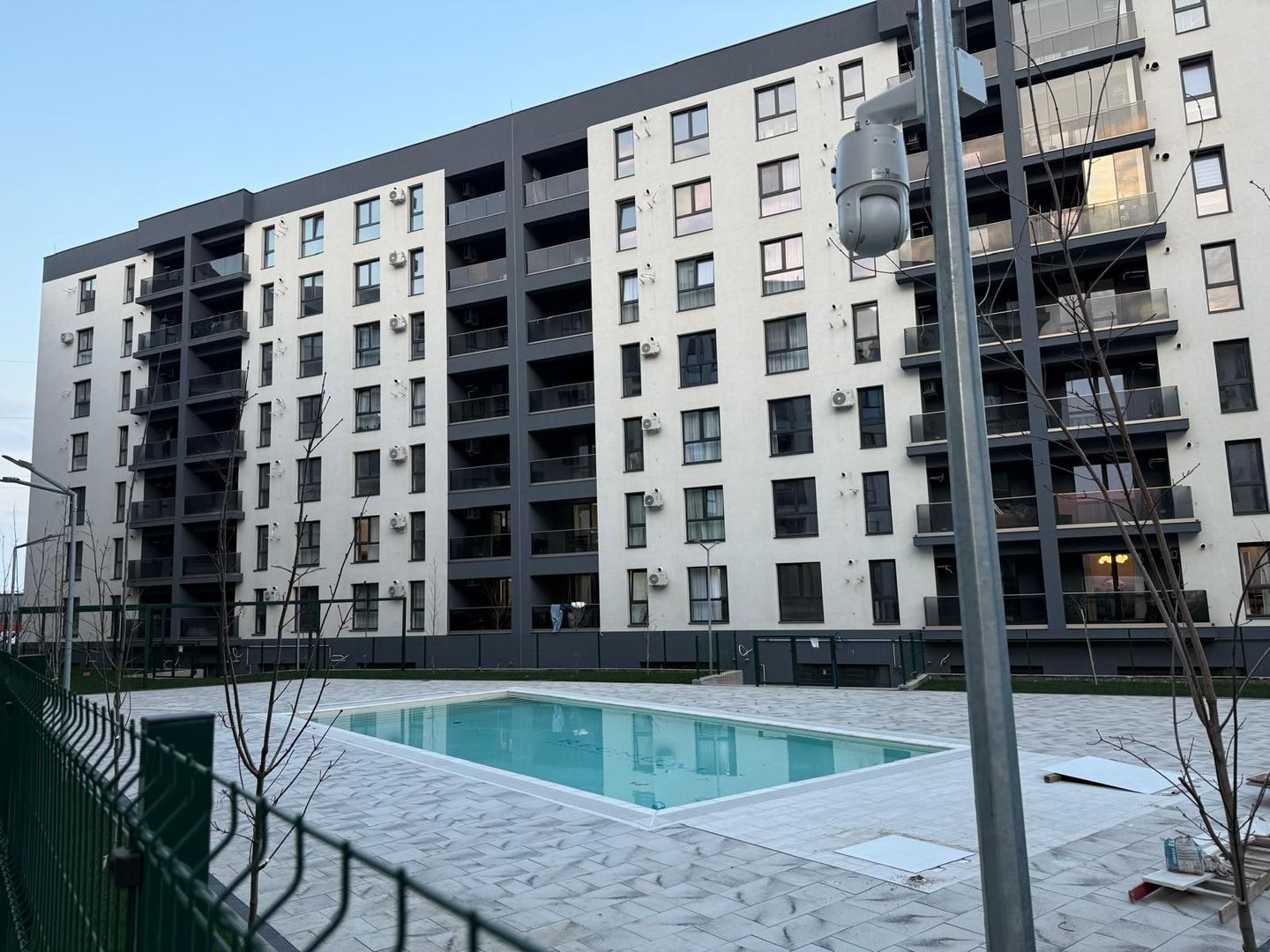 AP. 3 CAMERE MOBILAT/UTILAT - RATE LA DEZVOLTATOR PE 5 ANI, COMIS 0% - Poză 1