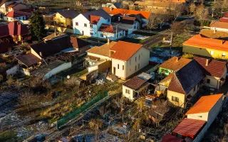 Casă nouă cu etaj semifinalizată, zonă liniștită în Aradul Nou - Poză 11