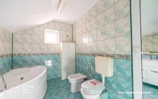 Vilă zona Podgoria, 140mp, 5 camere, 2 bai, garaj - Poză 16