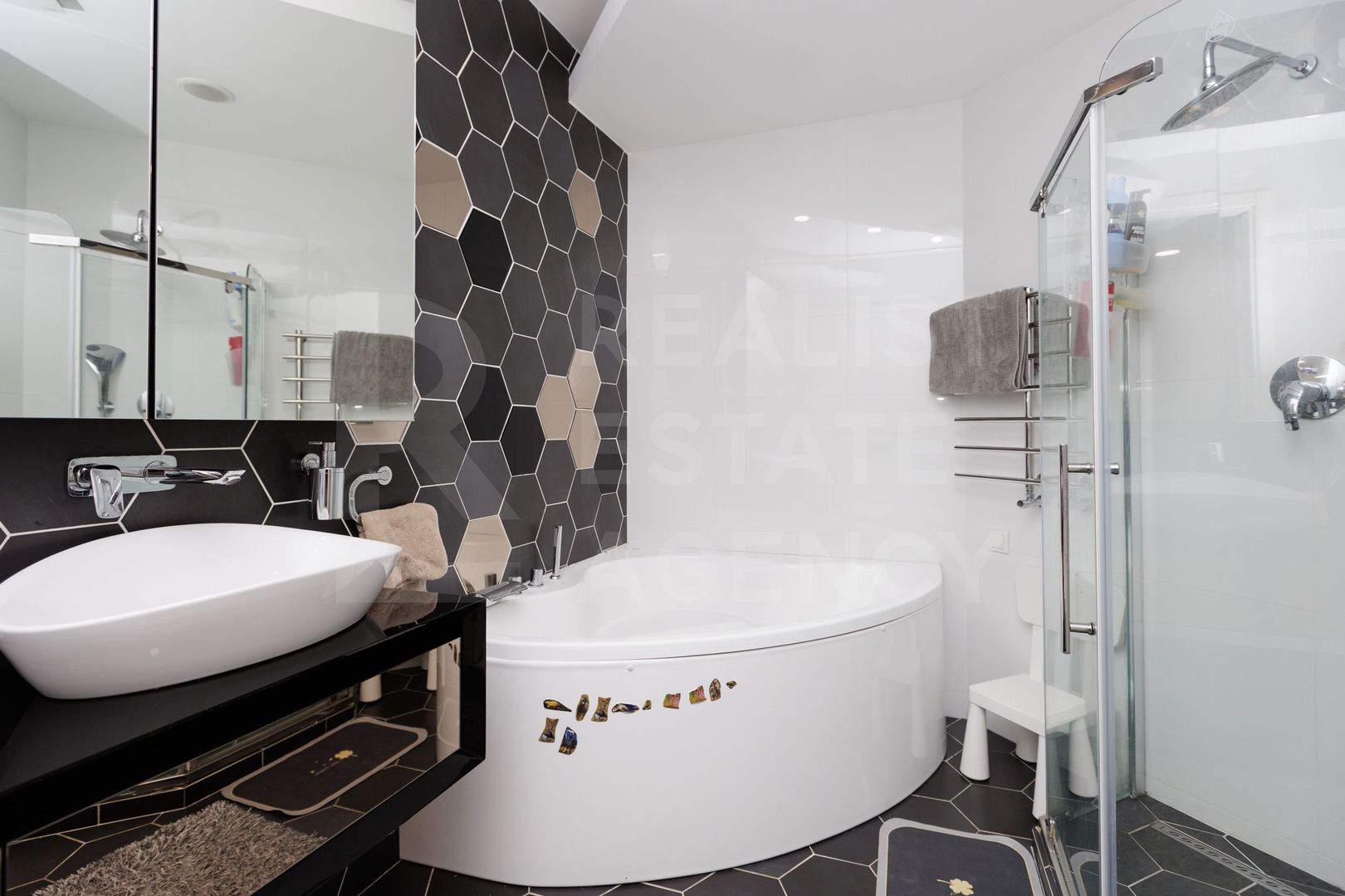 Vânzare, apartament, 2 camere + terasă, str. N. Testemițanu, Centru - Poză 11