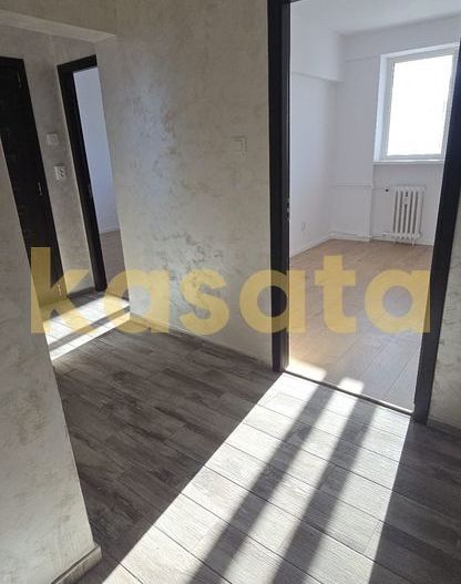 OPORTUNITATE | APARTAMENT 3 CAMERE | DOAMNA GHICA | DECOMANDAT - Poză 3