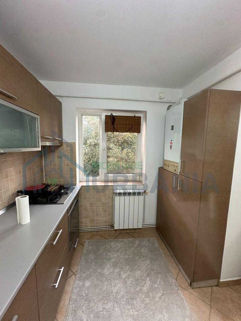 Apartament 3 camere, 74 mp, Cantemir-Palas, Iași - semidecomandat, etaj 3, orientare dublă - Poză 2