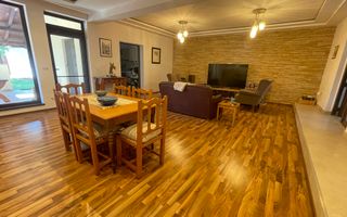 Casa cu teren generos de 750 mp, P+1E in zona Mehala - Poză 3