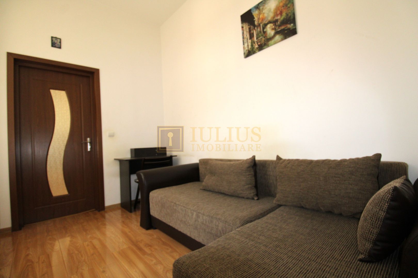 Zona Traian, 3 camere, centrala proprie - Poză 1