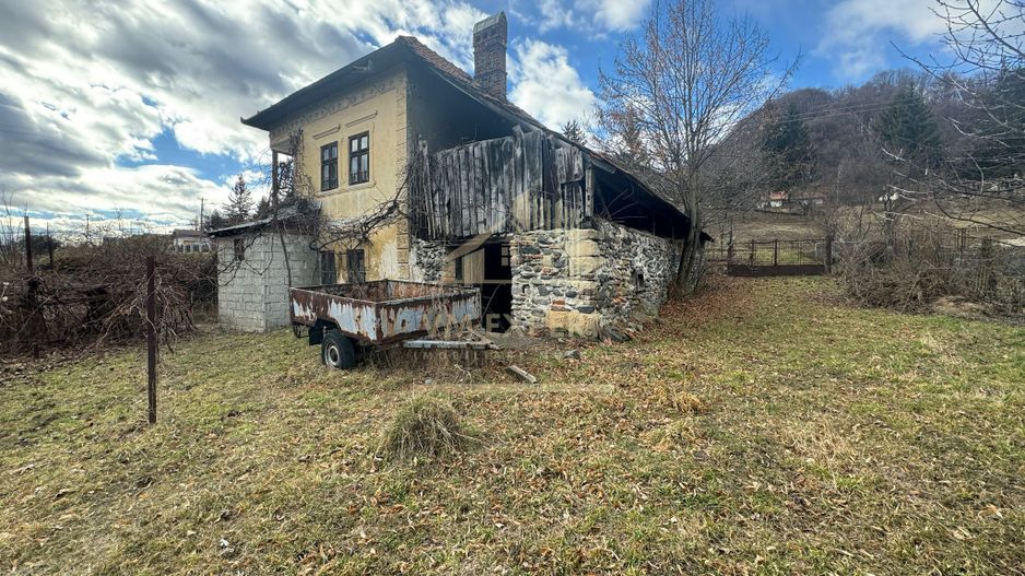 CASĂ  MUSCELEANA P+E 80 MP, TEREN 1500 MP, CAMPULUNG - Poză 10