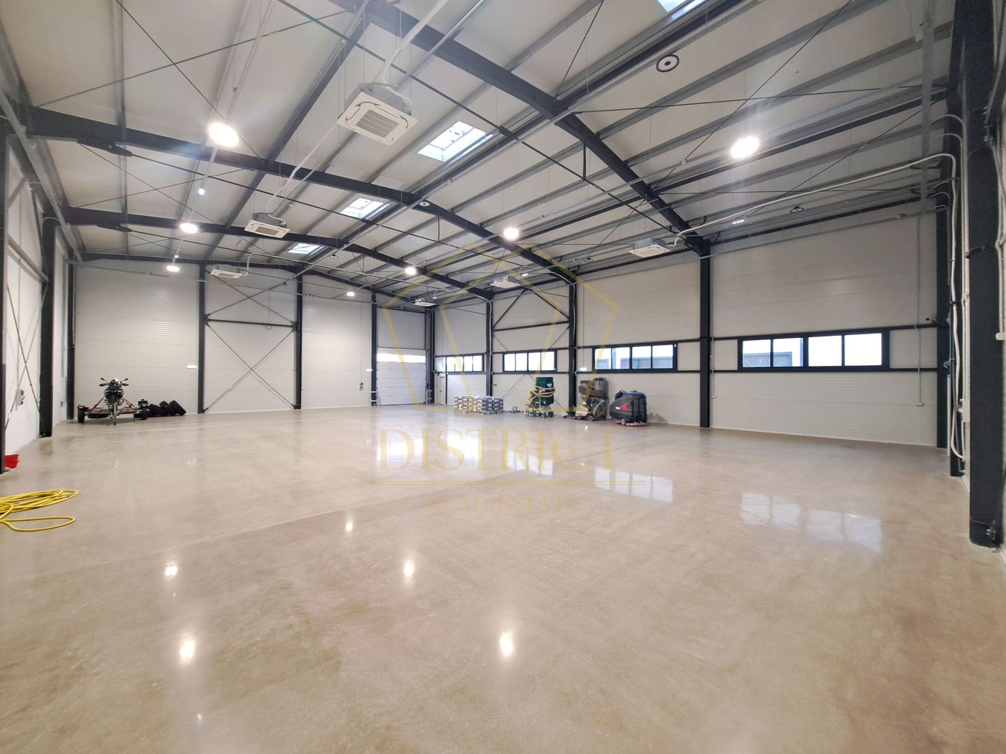 COM 0% Hala servicii,  birouri, depozitoare la prima inchiriere | Giarmata-Vii - Poză 1