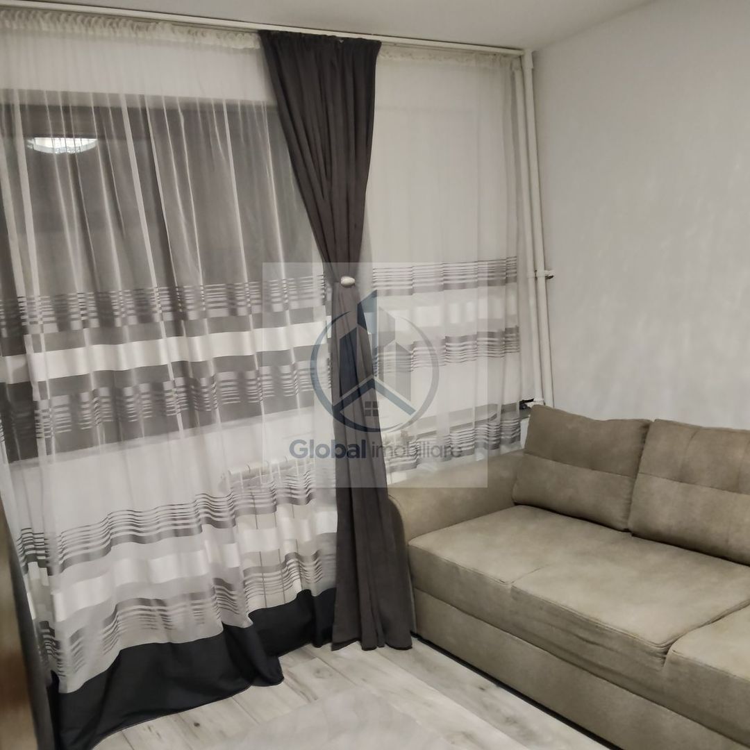 Pantelimon langa liceul teoretic Lucian Blaga - Poză 14