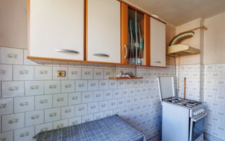 Apartament Trivale et.1 linga Piata si Sc.12 - Poză 8