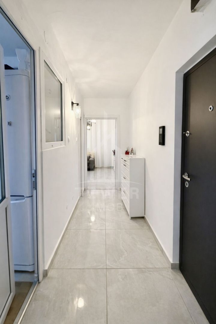 Apartament cu doua camere Vasile Aaron - Poză 5