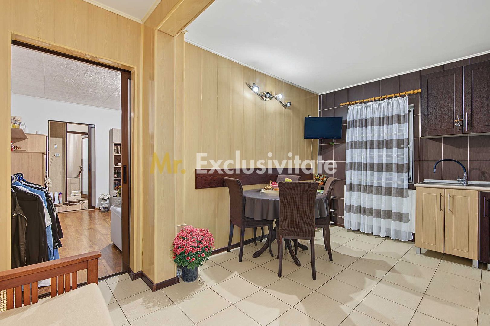 Apartament cu 2 camere de vânzare în Mioveni - Poză 6