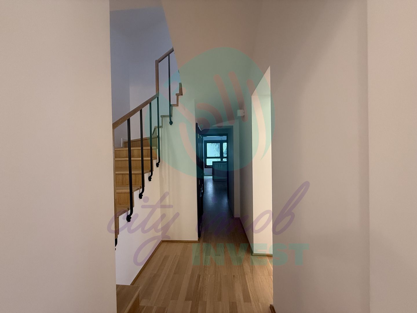 CASA ART-DECO CONSOLIDATA in 2011 cu gradina de 160 mp - Poză 11