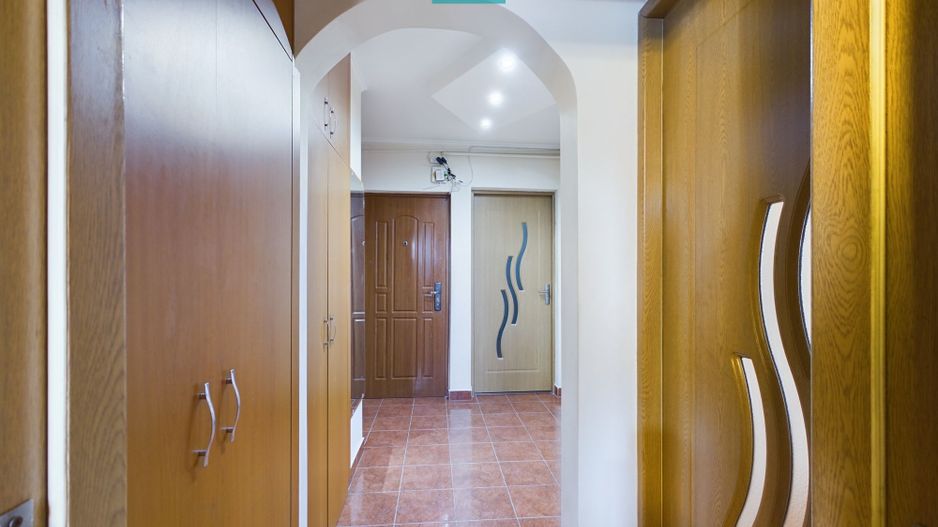 Apartament 2 camere decomandat - Confecții - Poză 2