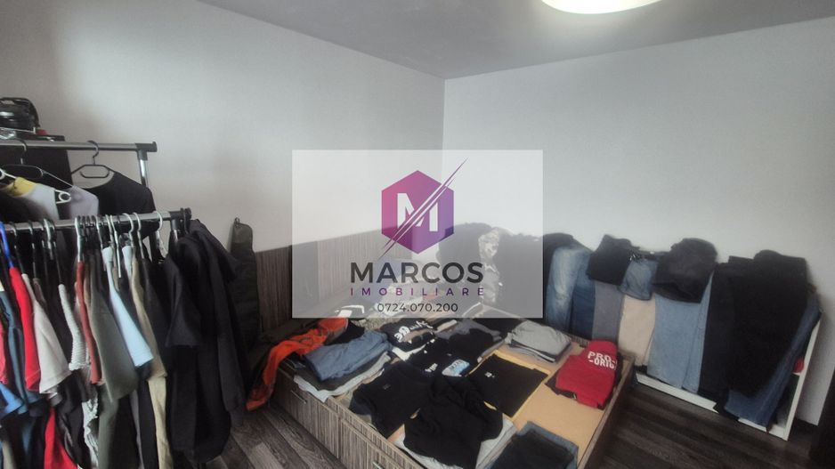 Vand apartament 2 camere Centru - Poză 5