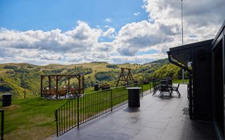 Afacere de vanzare, 2 cabane+sala de evenimente, la cheie, Apuseni! - Poză 24