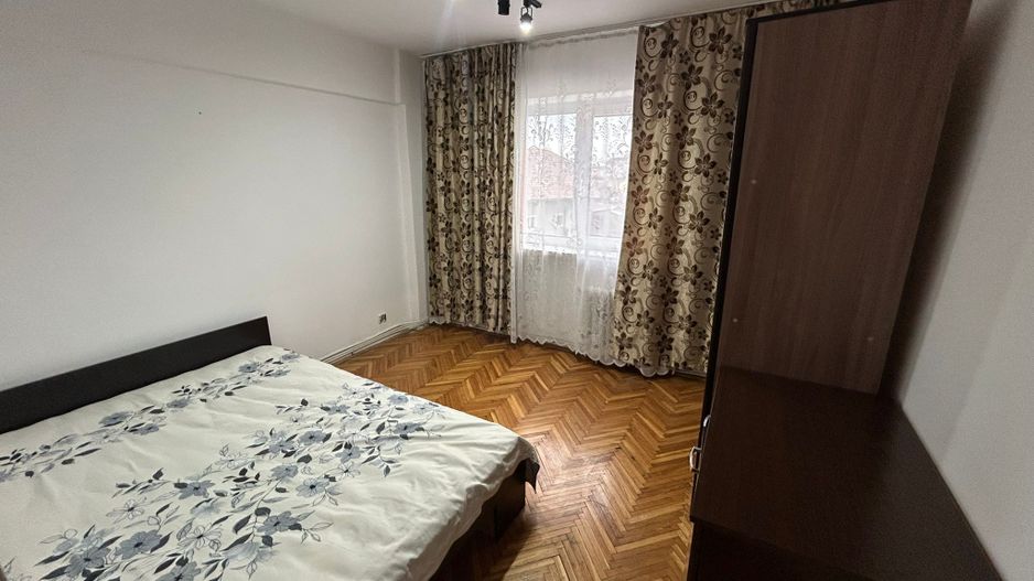 Apartament 2 camere, etaj 3 - zona Cetate - Poză 11