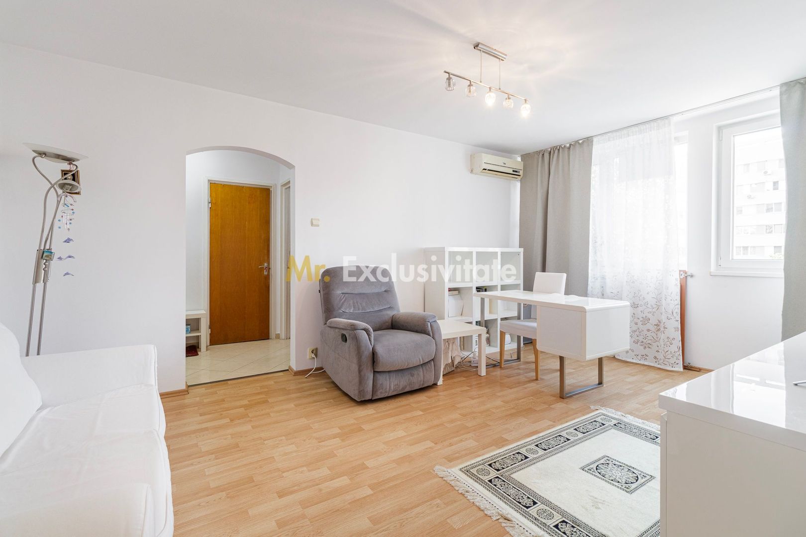 2 camere, prima inchiriere Lujerului + loc de parcare - Poză 1