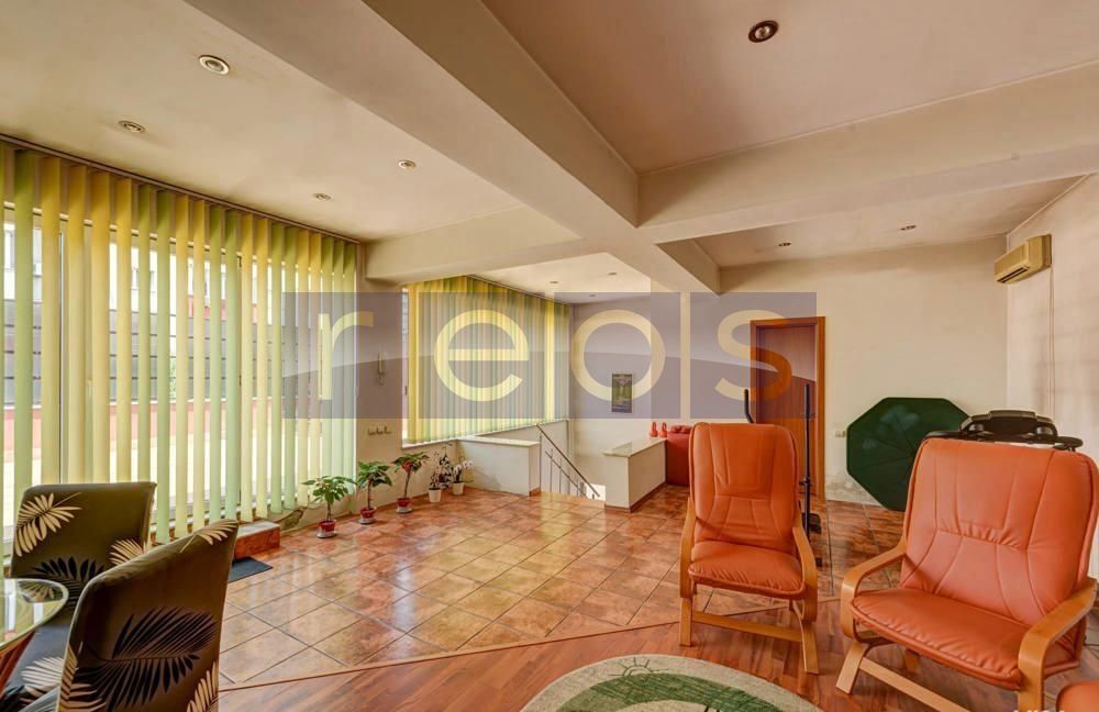 VILĂ INDIVIDUALĂ 5 CAMERE DOMENII - Poză 3