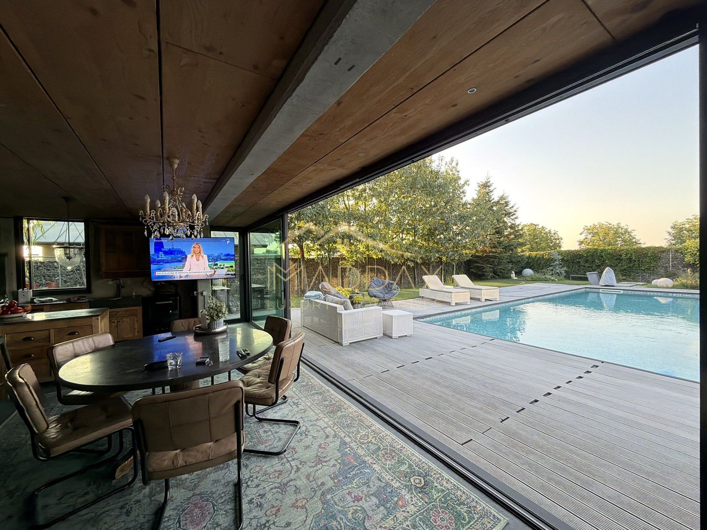 Vila Exclusivista *2223mp teren* / Piscina proprie / 5 garaje / Otopeni - Poză 40