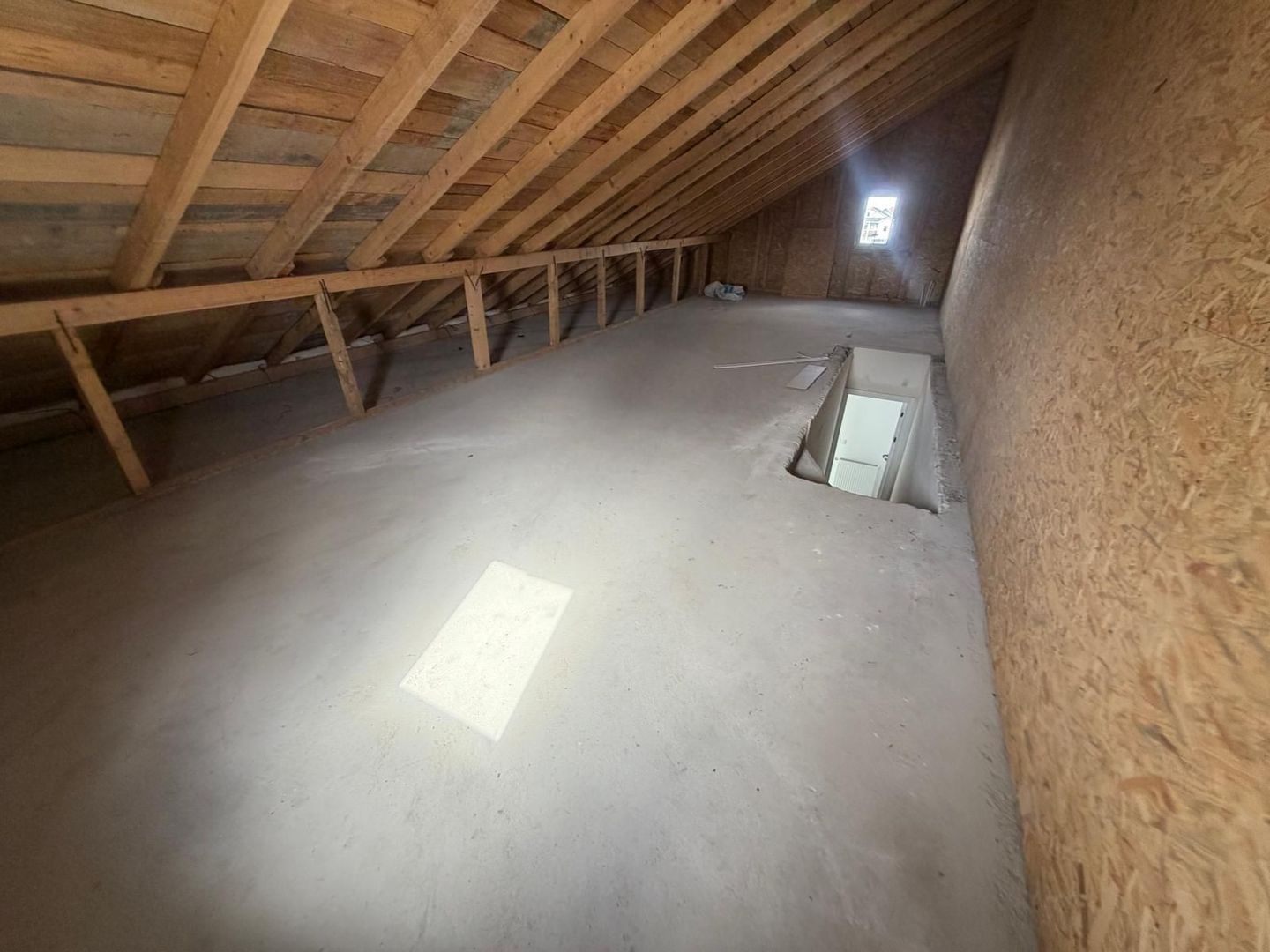 CASA INDIVIDUALA - 180 MP UTILI, INCALZIRE PARDOSEALA, COMISION 0% - Poză 12