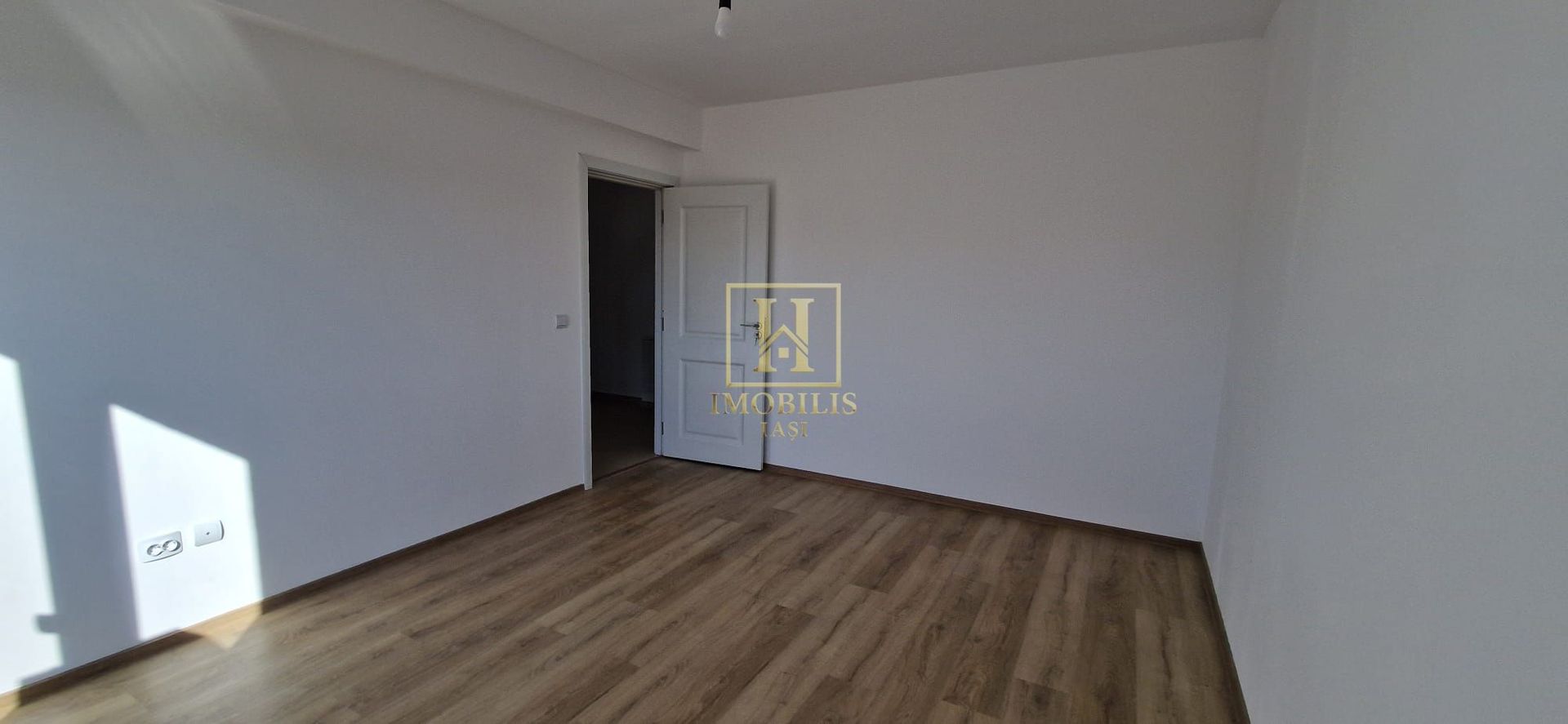 Apartament 2 camere D 48 mp+ loc de parcare Lunca Cetatuii 89000 euro - Poză 2