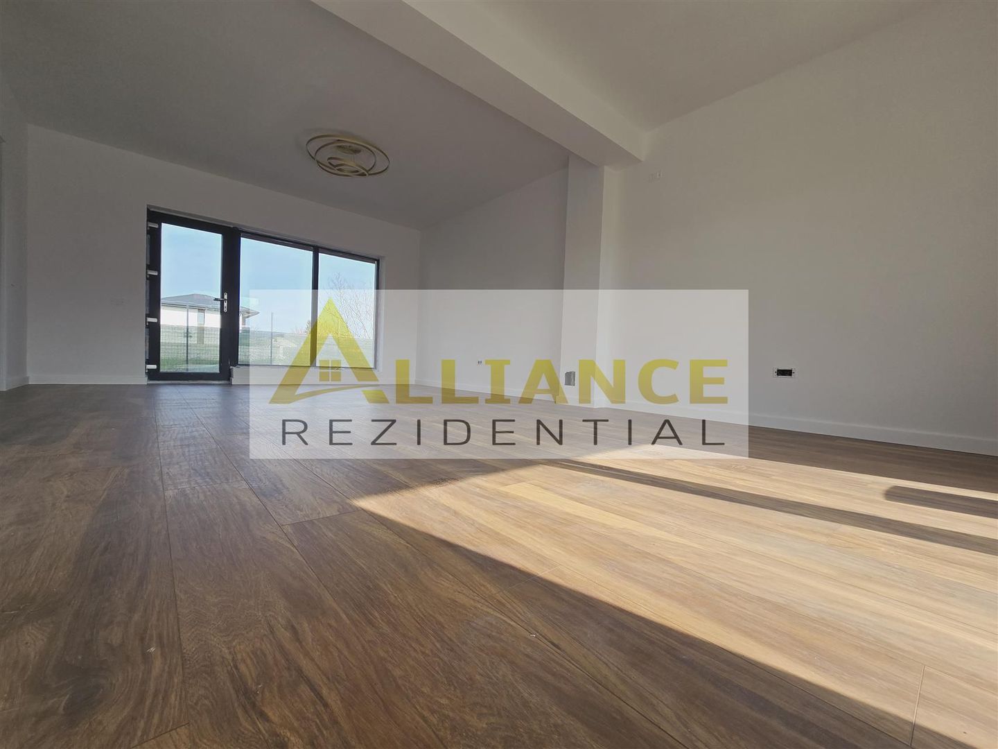 Vila individuala- 4 camere- 3 bai- dressing- pod- beci - Poză 4