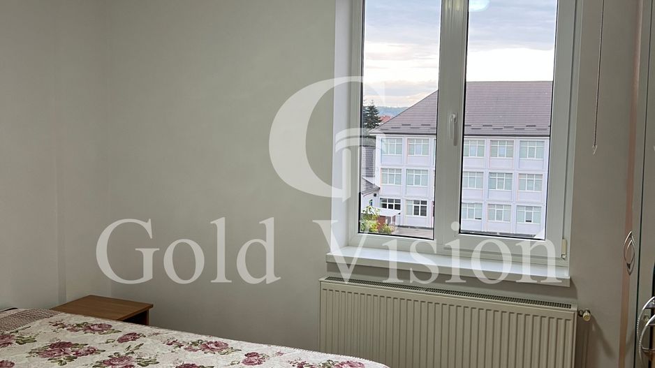 Apartament cu 4 camere, decomandat, 80 mp utili, zonă centrală - Poză 3