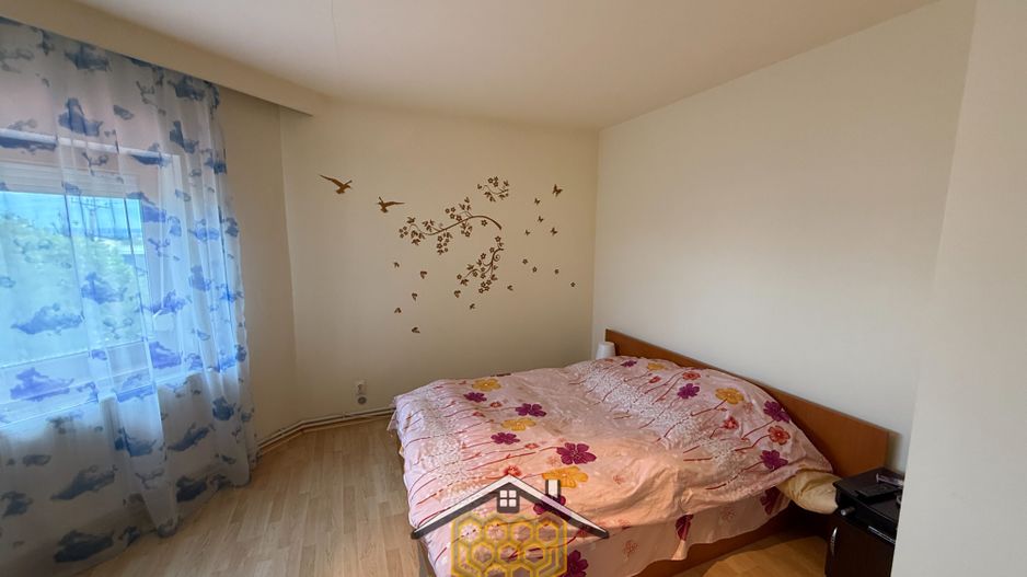 Casa P+1 cu garaj si 950 mp teren in Simnicul de jos - Comision 0% - Poză 5