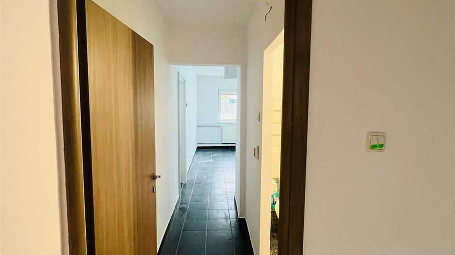 Apartament cu 2 camere de inchiriat Bulevardul Decebal - Poză 8