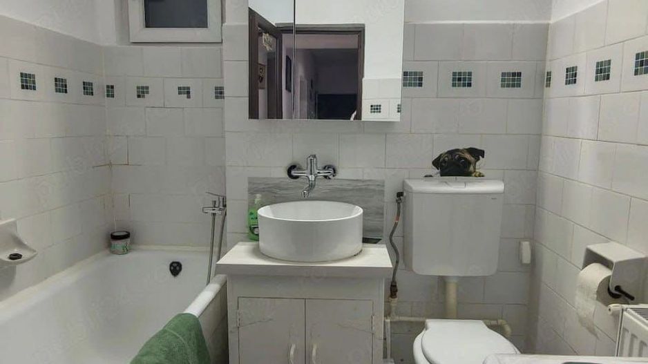 De inchiriat apartament cu 2 camere, central. etaj 3, 450 euro - Poză 2