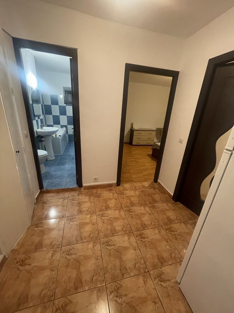 De Închiriat Garsoniera 42 mp decomandata, vis-a-vis Mall Vitan - Poză 4