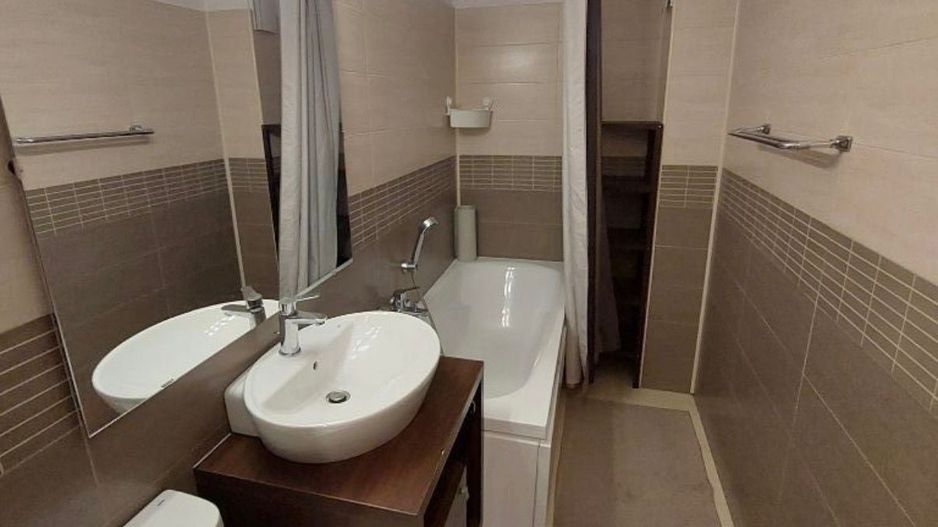 AP. 2 CAMERE NERVA TRAIAN, PARCARE, MASINA SPALAT VASE, METROU 10 MIN - Poză 6