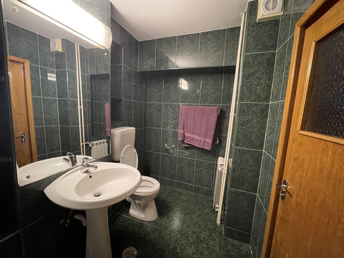 Inchiriere apartament 3 camere - Poză 11