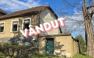 🏡 Casă accesibilă cu priveliște frumoasă în Reșița! - Poză 1