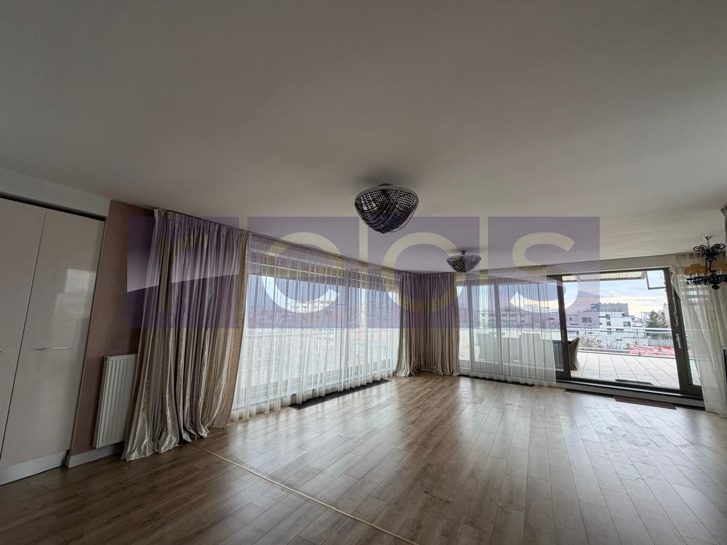 VANZARE PENTHOUSE DEOSEBIT 181MP | TERASA 280MP | MOBILAT - UTILAT LUX - Poză 30