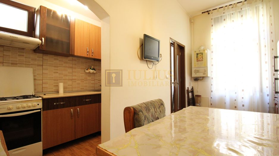 Spatios, 3 camere, centrala proprie, curte interioara - Poză 18