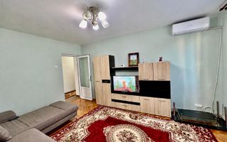 Apartament 3 camere de închiriat – Etaj 1 - Poză 2
